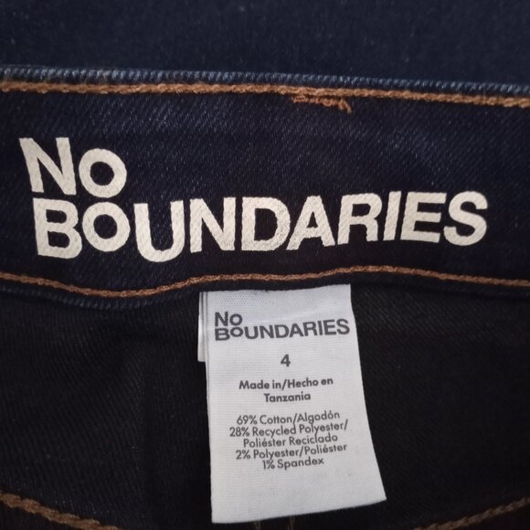 NWT No Boundaries Boot Cut Denim Jeans Womens 4 Mid Rise Dark Wash Stretch - Picture 5 of 7